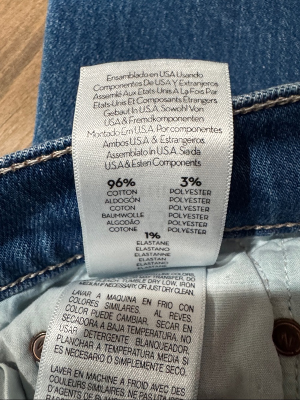 Mother the Weekender Fray crop, size 28 - Picture 6 of 7